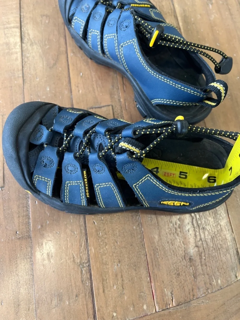 Keen blue waterproof open back hiking sandals kids 12